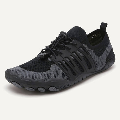 Attività Vie in Black, front three-quarter view
