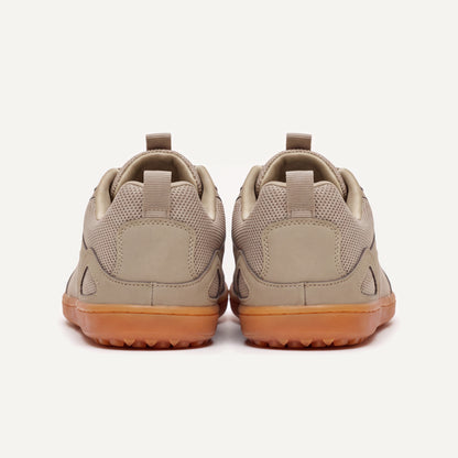 Ogni Vie in Khaki, pair, view from behind