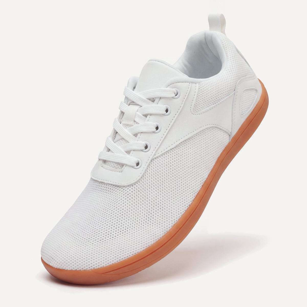 Ogni Vie in White, standing on the toe, top view of the laces